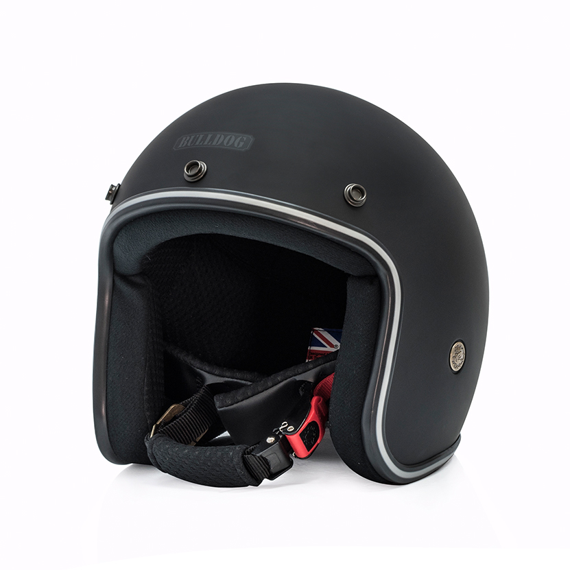 Bulldog Bravo – Bulldog Helmet